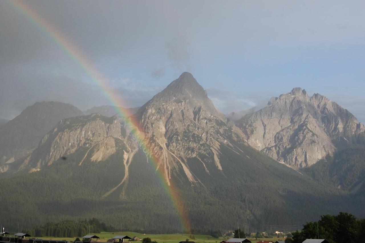 Panoramablick Lägenhet Lermoos Exteriör bild