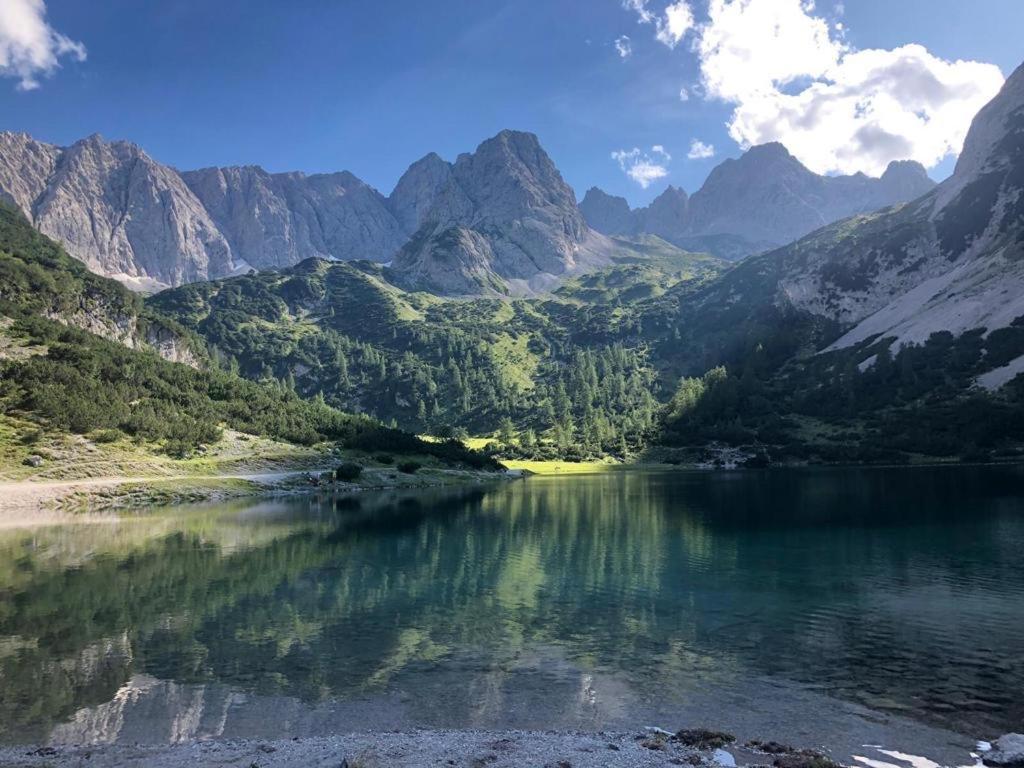Panoramablick Lägenhet Lermoos Exteriör bild